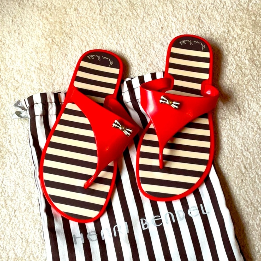 Henri Bendel jelly flip flop